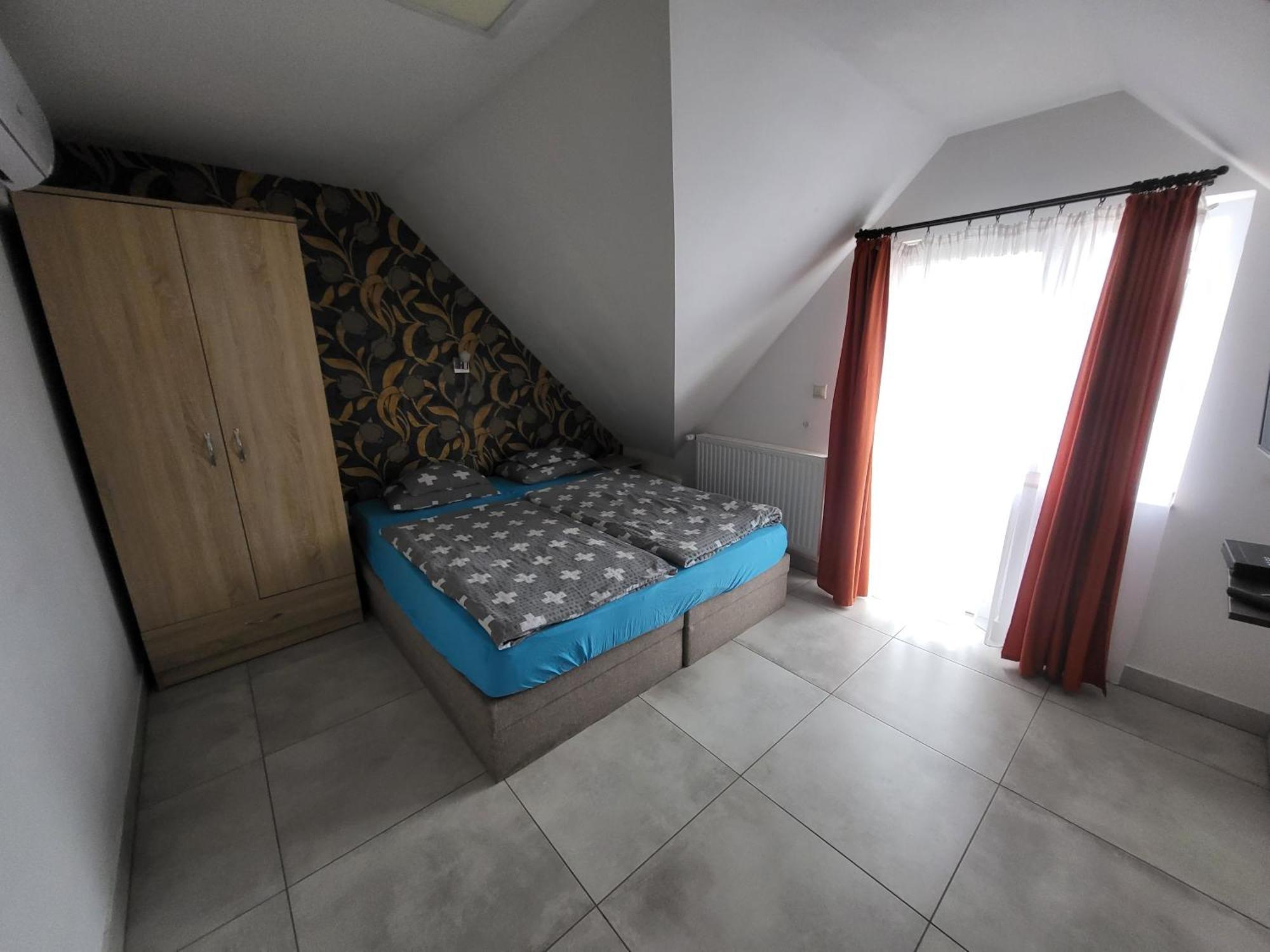 Anita Apartman Шопрон Екстер'єр фото
