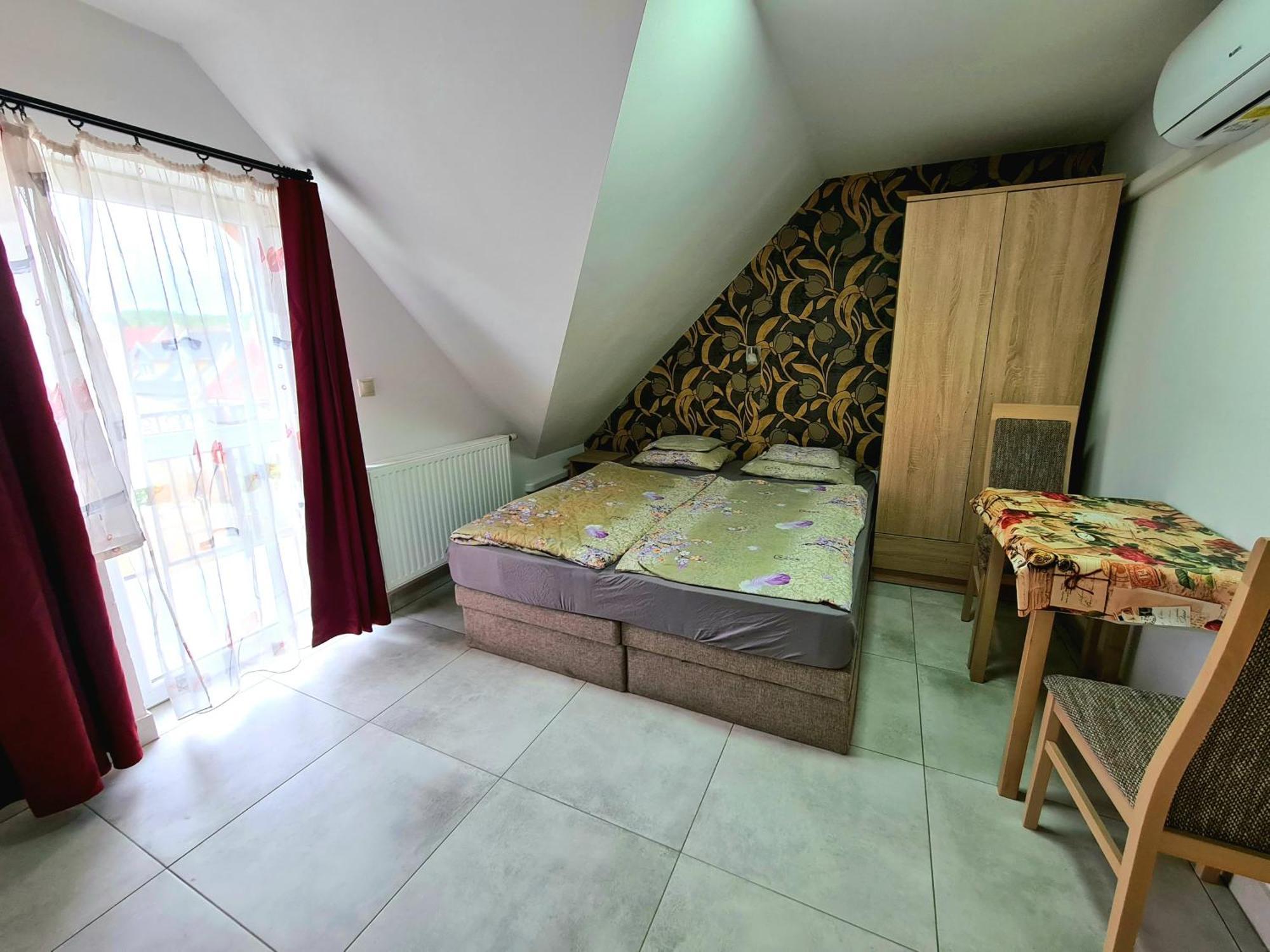 Anita Apartman Шопрон Екстер'єр фото