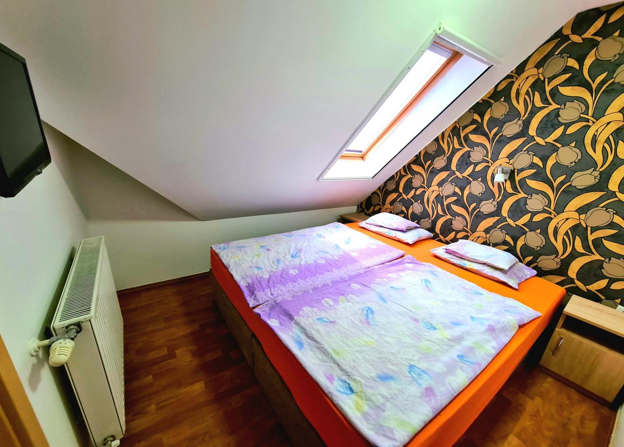 Anita Apartman Шопрон Екстер'єр фото